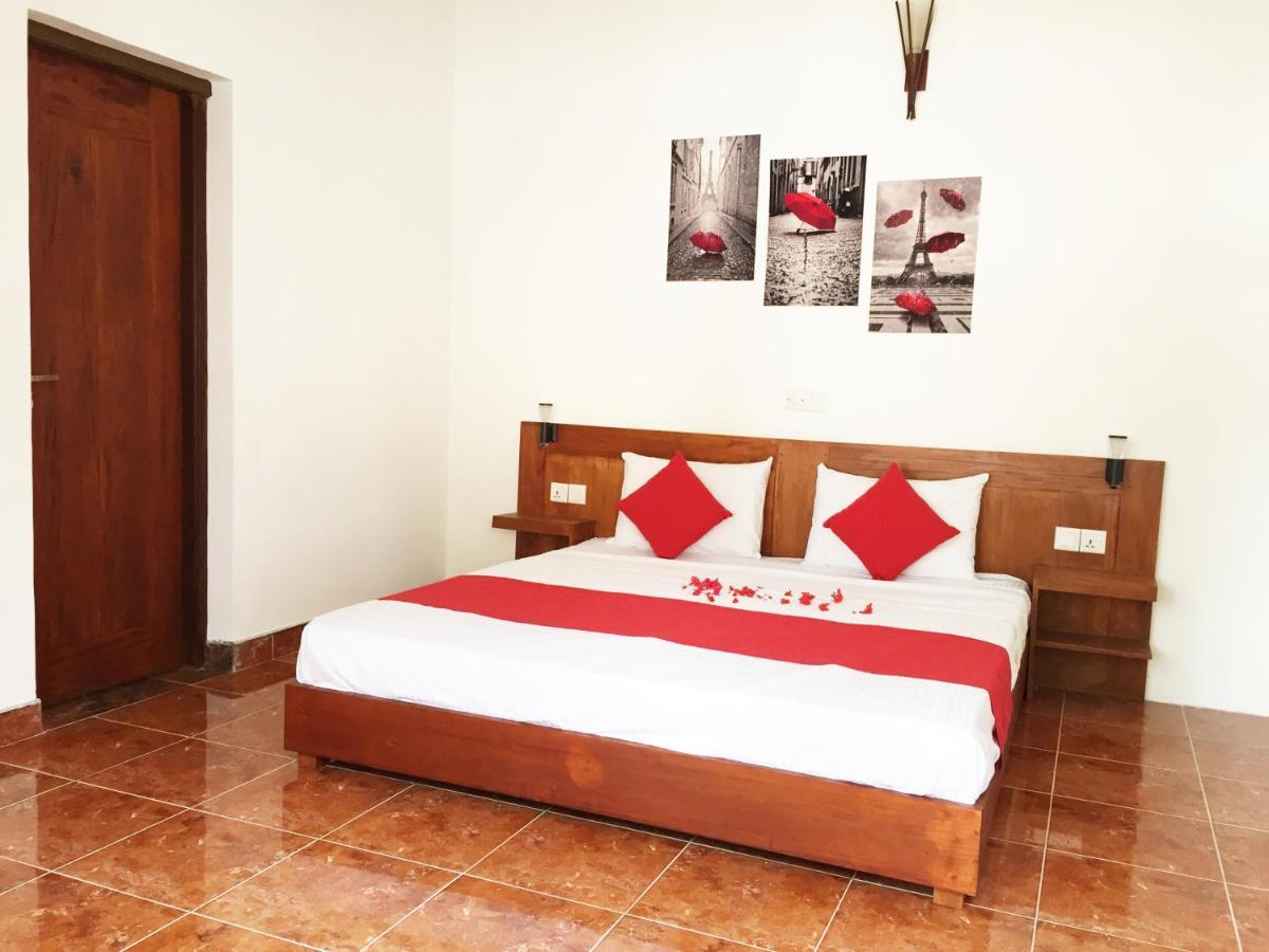 Grand Villa Negombo Exterior photo