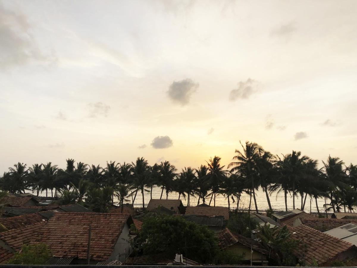 Grand Villa Negombo Exterior photo